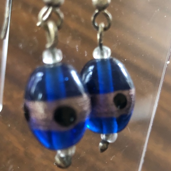 Vintage Czechoslovakian blown glass earrings - Picture 7 of 12